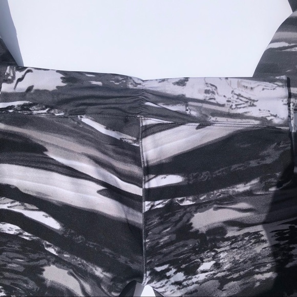 Calvin Klein Performance yoga pants - Picture 2 of 5